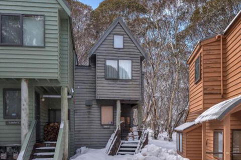 Blairs - Accommodation Mount Tamborine 0