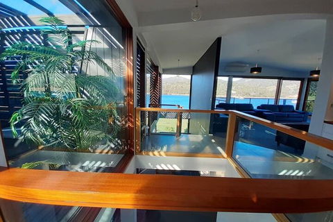 Amazing Unique Five-Star Waterfront Retreat - Accommodation Mount Tamborine 2