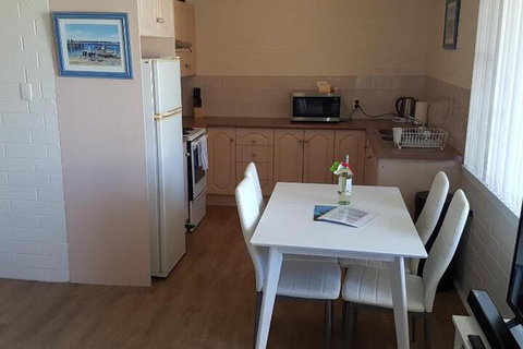 Unit 2 Breakaway Lodge - Accommodation Mount Tamborine 3