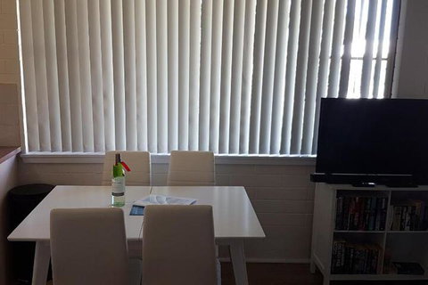 Unit 2 Breakaway Lodge - Accommodation Mount Tamborine 4