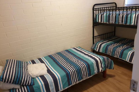 Unit 2 Breakaway Lodge - Accommodation Mount Tamborine 5