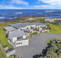 HEARNS BEACHSIDE VILLA 2 - Accommodation Mount Tamborine