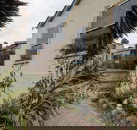 Beach Breeze Apartment - Accommodation Mount Tamborine