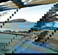 On the Beach at Fingal Bay - Accommodation Mount Tamborine