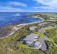 HEARNS BEACHSIDE VILLA 9 - Accommodation Mount Tamborine