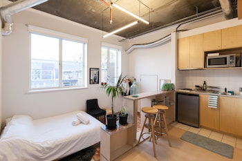 LUCINDA, Carlton Studio Apartment - Accommodation Mount Tamborine 0