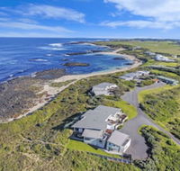 HEARNS BEACHSIDE VILLA 1 - Accommodation Mount Tamborine