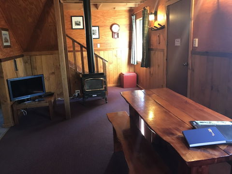 Cradle Mountain Highlanders Cottages - Accommodation Mount Tamborine 1