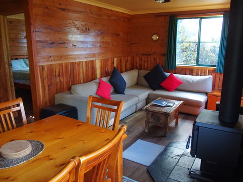 Cradle Mountain Highlanders Cottages - Accommodation Mount Tamborine 3