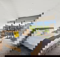 Edgewater Penthouse - Accommodation Mount Tamborine