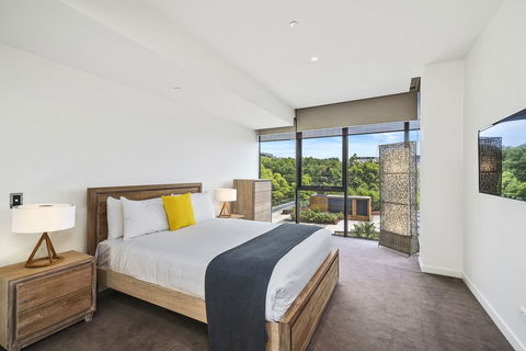 Edgewater Penthouse - Accommodation Mount Tamborine 0
