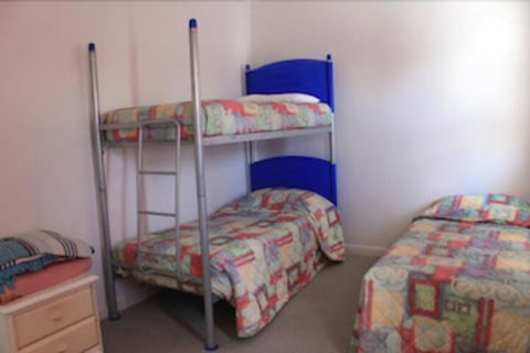 Tin Can Bay Budget Accommodation - Accommodation Mount Tamborine 7