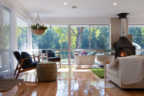 The Pond House Trentham - Accommodation Mount Tamborine 3