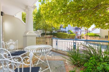 Luxurious Perth Townhouse - Accommodation Mount Tamborine 5