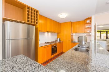 Luxurious Perth Townhouse - Accommodation Mount Tamborine 3