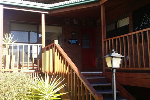 High On Penguin - Accommodation Mount Tamborine 2