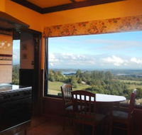 A Cottage with a View at Tudor Ridge - Accommodation Mount Tamborine