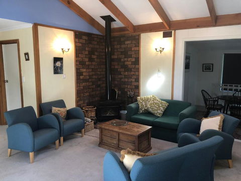 Blue Range Cottage - Accommodation Mount Tamborine 3