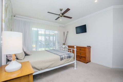 Lakehouse Family Oasis - Accommodation Mount Tamborine 2