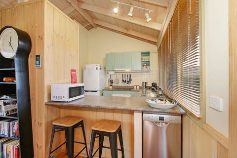 R & R In Bright - Short Walk To Town - Accommodation Mount Tamborine 2