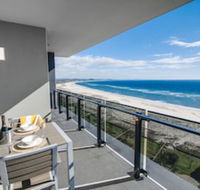 Iconic Kirra Beach Resort - Accommodation Mount Tamborine