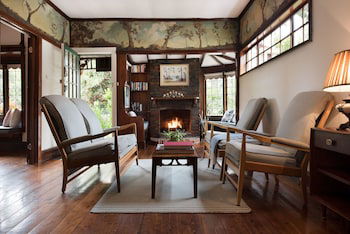 Zelman Cottage - Accommodation Mount Tamborine 0