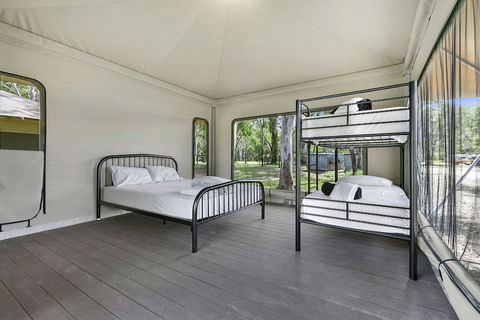 Habitat Noosa - Accommodation Mount Tamborine 4