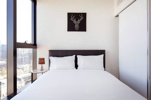 MYROOM At ShadowPlay - Accommodation Mount Tamborine 1