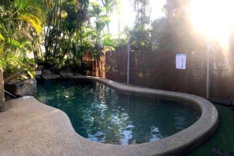Mission Beach Retreat - Accommodation Mount Tamborine 4