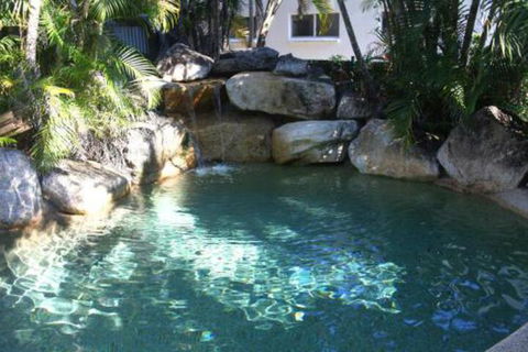 Mission Beach Retreat - Accommodation Mount Tamborine 6