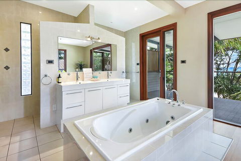 Omaroo - Accommodation Mount Tamborine 5