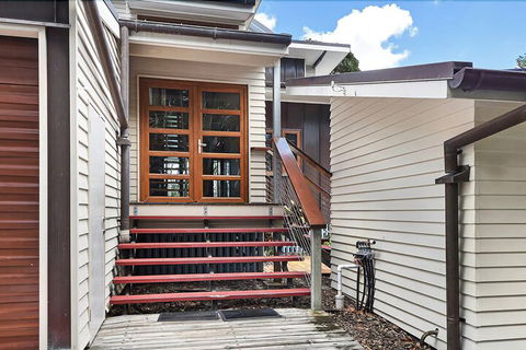 Omaroo - Accommodation Mount Tamborine 1