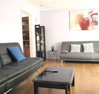 Canberra Entire House 3 Bedroom - Accommodation Mount Tamborine