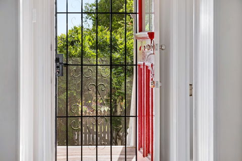 Magnolia On Mary - Accommodation Mount Tamborine 4