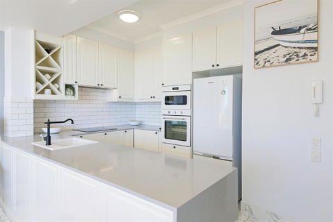Unit 8 Bronte Of Coolum 8 12 Coolum Terrace Coolum Beach 500 Bond LINEN INCLUDED WIFI - Accommodation Mount Tamborine 3