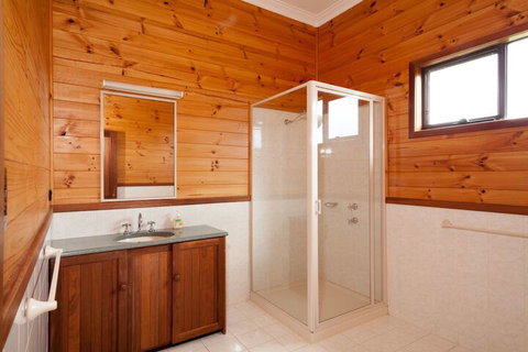 Ridgeview - Accommodation Mount Tamborine 4