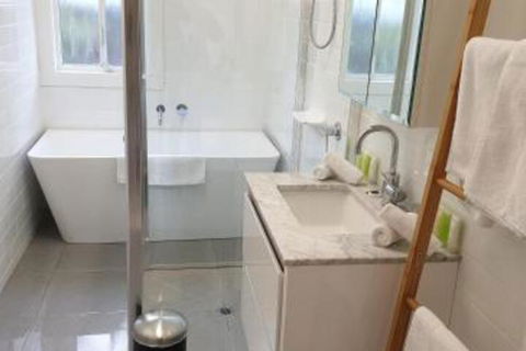House On Garden - Accommodation Mount Tamborine 0