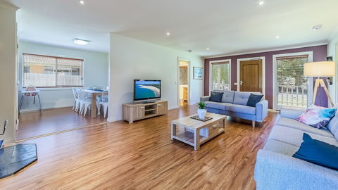 Loch Retreat 550m TO Town - Accommodation Mount Tamborine 6