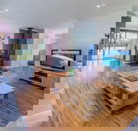 Loch Retreat 550m TO Town - Accommodation Mount Tamborine