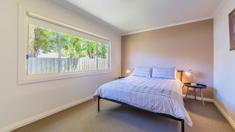 Loch Retreat 550m TO Town - Accommodation Mount Tamborine 4