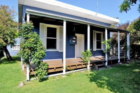 MY Fair Lady External Bathroom PET Friendly - Accommodation Mount Tamborine 0