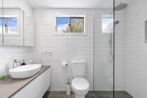 Inlet Dreaming Free Wifi - Accommodation Mount Tamborine 3