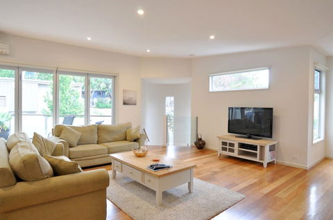 LA MER Centrally Located Free Wifi - Accommodation Mount Tamborine 1