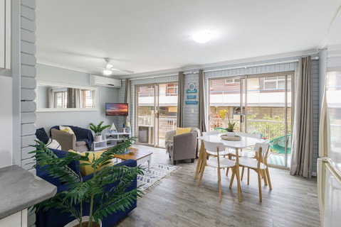 Family, Romance, Fun On Kings Beach - Accommodation Mount Tamborine 5