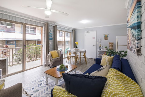 Family, Romance, Fun On Kings Beach - Accommodation Mount Tamborine 6