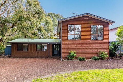 Florida Trees Free Wifi Surf Side - Accommodation Mount Tamborine 3