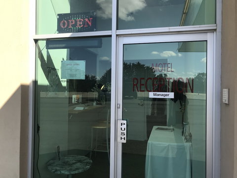 Rivers Apartments & Motel Sale Gippsland - Accommodation Mount Tamborine 5