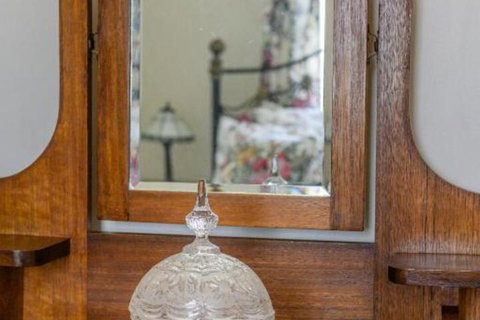 Sargeants & Armoury Cottages 1823 - Accommodation Mount Tamborine 3