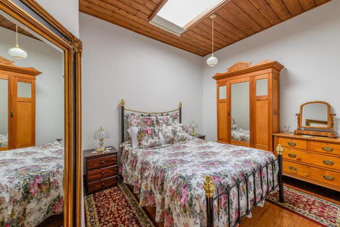 Sargeants & Armoury Cottages 1823 - Accommodation Mount Tamborine 7