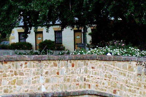 Sargeants & Armoury Cottages 1823 - Accommodation Mount Tamborine 4